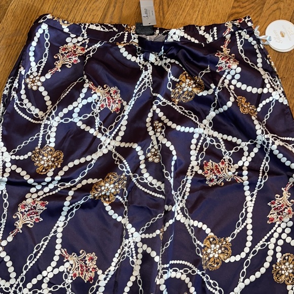 Soma intimates.. tops - Picture 2 of 4